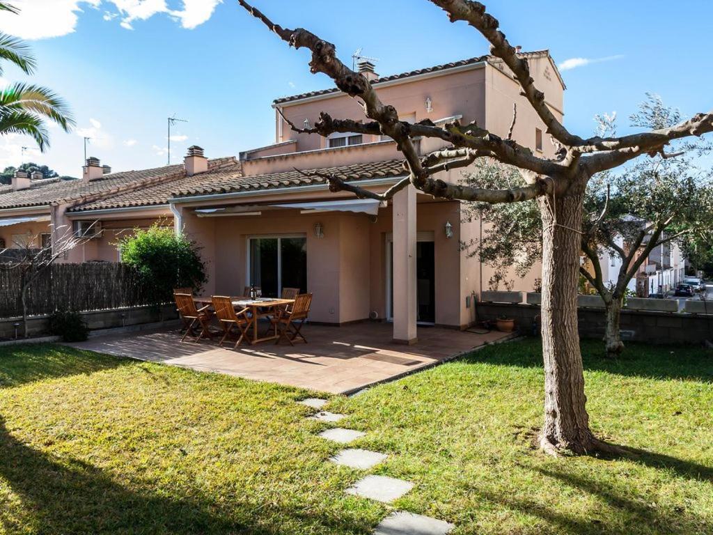 Vakantiehuis Casa Con Jardin-wifi Free