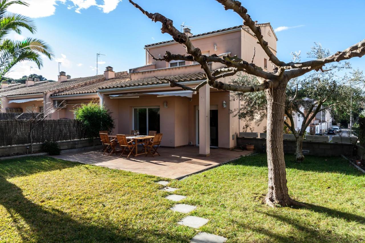 Casa Con Jardin-wifi Free L' Escala