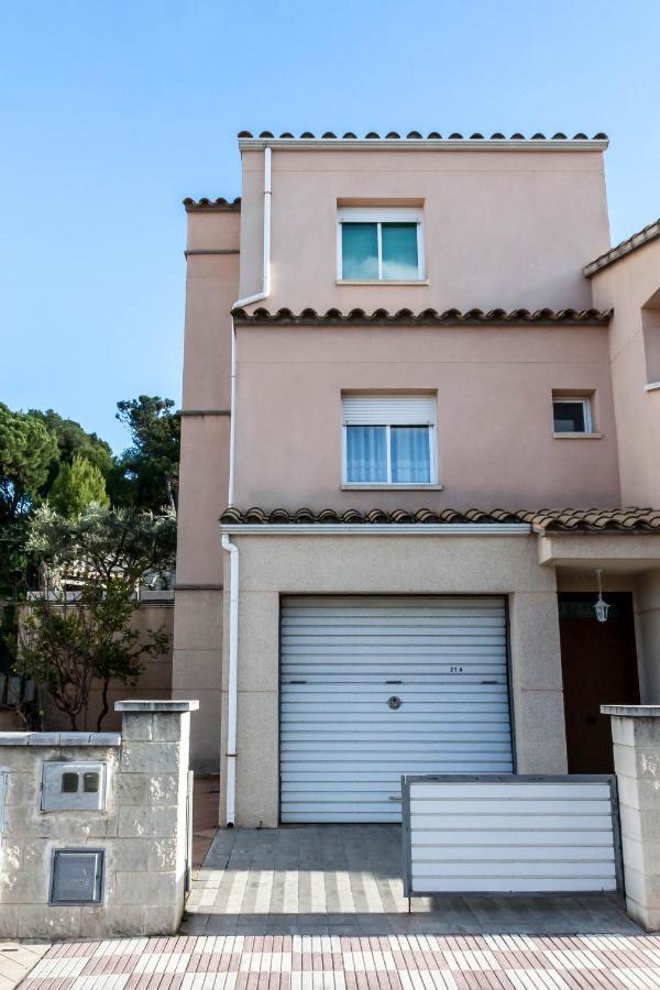 Casa Con Jardin-wifi Free Ferienhaus *